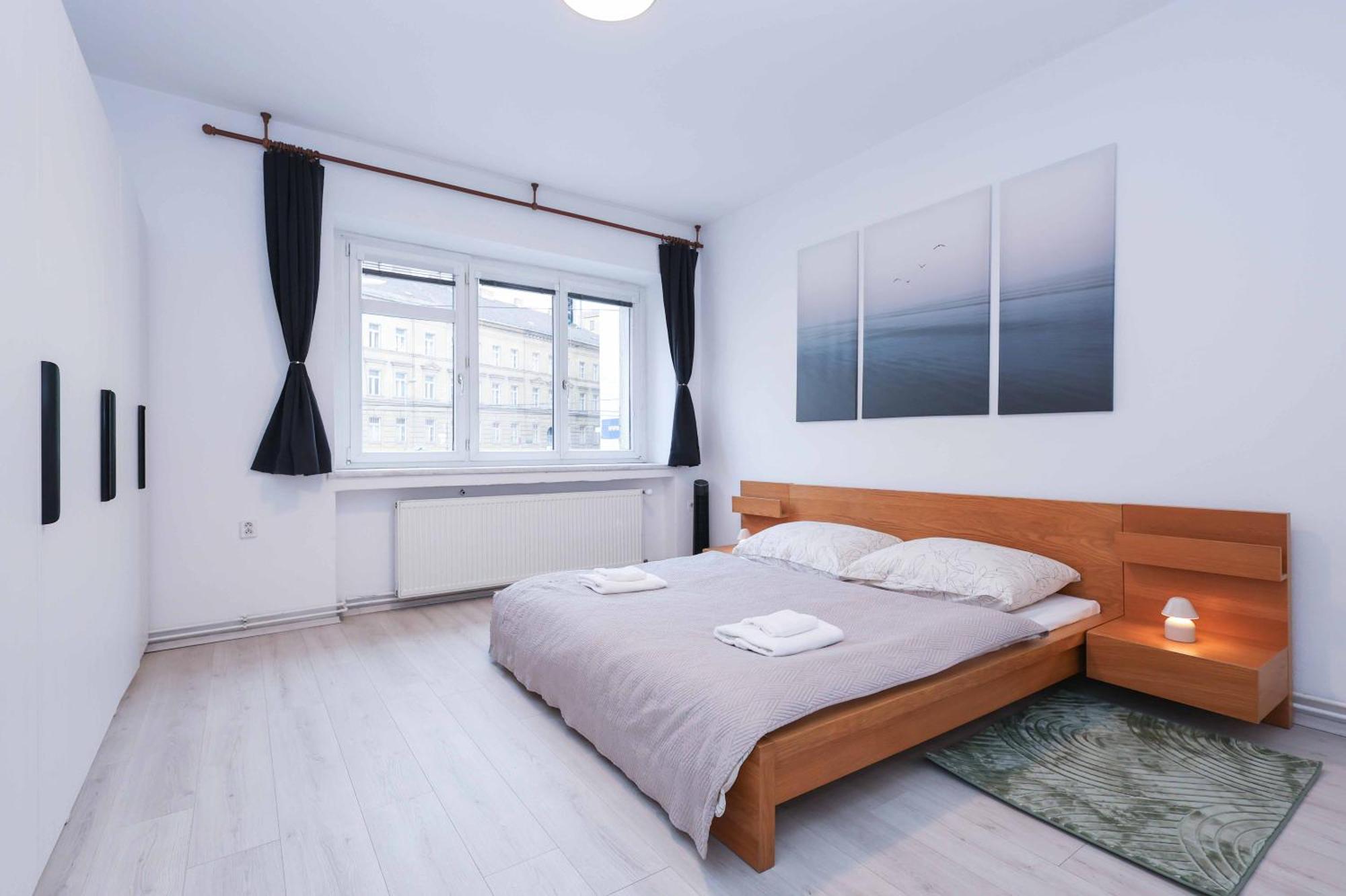 Apartamento Charming Old Town Family Retreat Bratislava Exterior foto