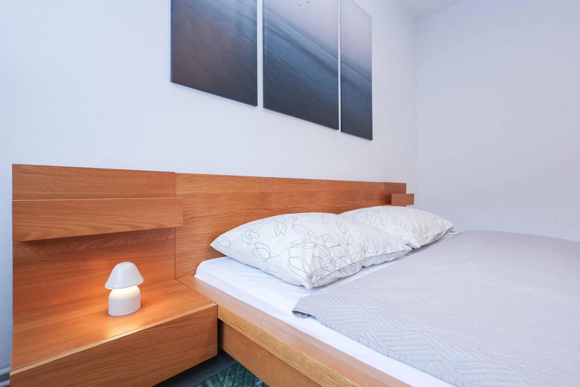 Apartamento Charming Old Town Family Retreat Bratislava Exterior foto